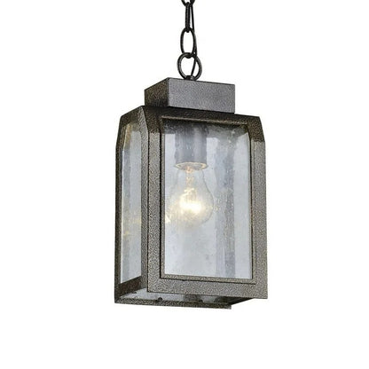 Czarna wisząca latarnia z prostokątnymi panelami szklanymi